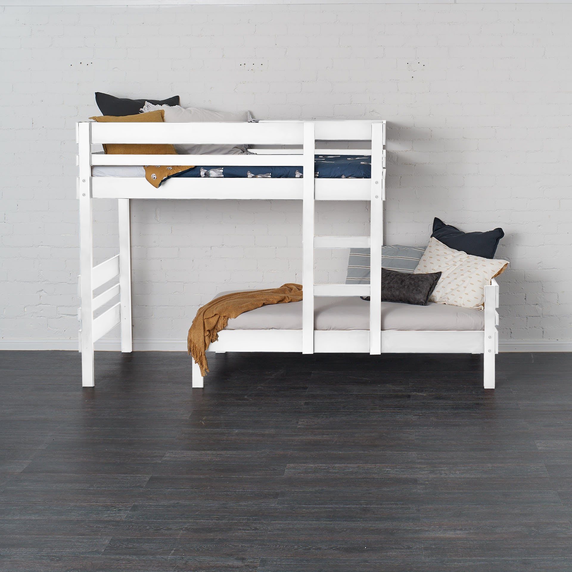 Mid-Line Long-Wall Bunk Bed