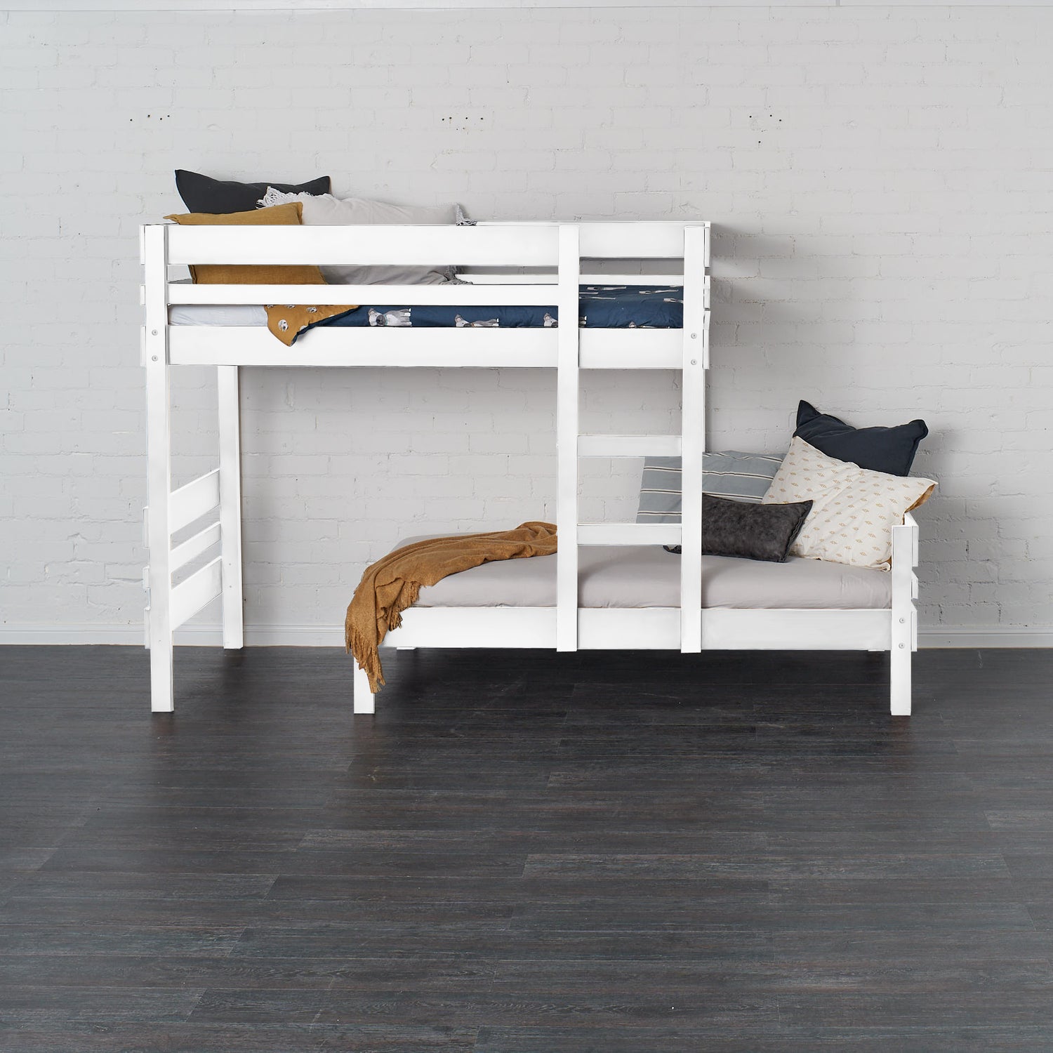 Mid-Line Long-Wall Bunk Bed