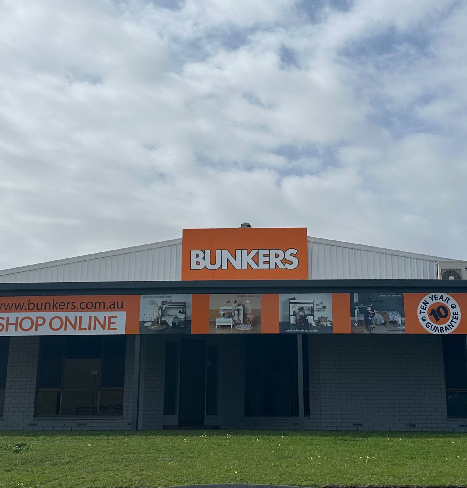 Adelaide bunk beds and loft beds showroom exterior